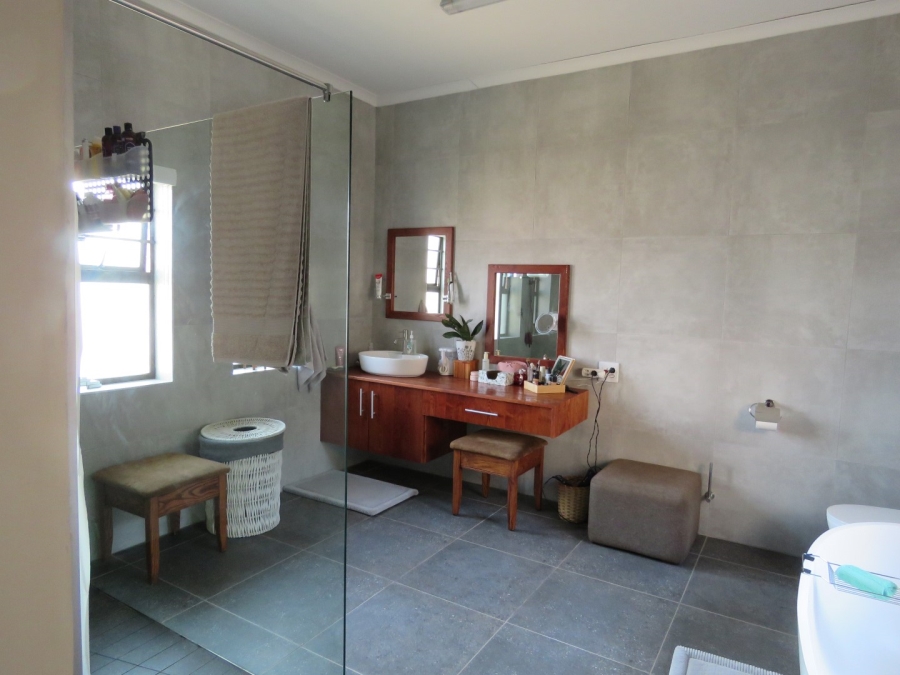 3 Bedroom Property for Sale in Seafield Eastern Cape